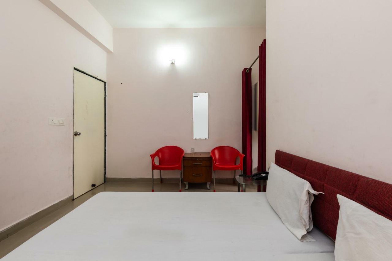 Hôtel Spot On 48618 Vasundhara Gardens à Bhopal Extérieur photo