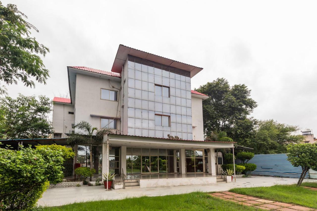 Hôtel Spot On 48618 Vasundhara Gardens à Bhopal Extérieur photo