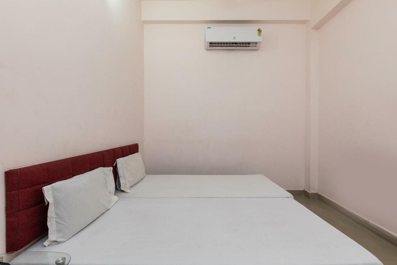 Hôtel Spot On 48618 Vasundhara Gardens à Bhopal Extérieur photo